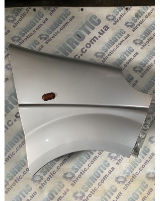 Крило переднє на Renault Trafic, Opel Vivaro, Nissan Primastar (Є всі кольори) 631001616R