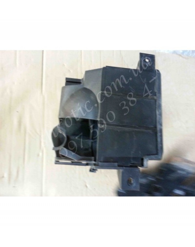  Корпус Запобіжників, Ящик 820004640 (Б/У) , Renault Trafic, Opel Vivaro, Nissan Primastar, Рено Трафік, Опель