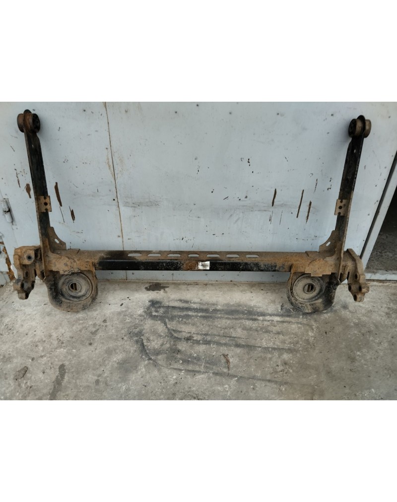 Балка Задня 8200267979 (Б/У) , Renault Trafic, Opel Vivaro, Nissan Primastar, Рено Трафік, Опель Віваро, Примастар