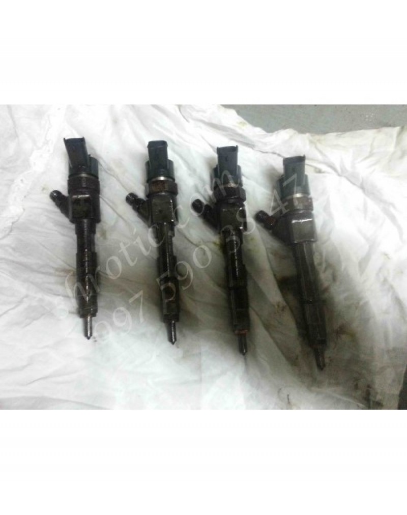 Форсунка BOSCH 0445 110 146 , 0445110280,8200238528 (Б/У), Renault Trafic, Opel Vivaro, Nissan Primastar, Рено