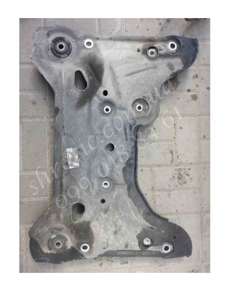 Підрамник 8200039866 (Б/У), Renault Trafic, Opel Vivaro, Nissan Primastar, Рено Трафік, Опель Віваро, Ніссан