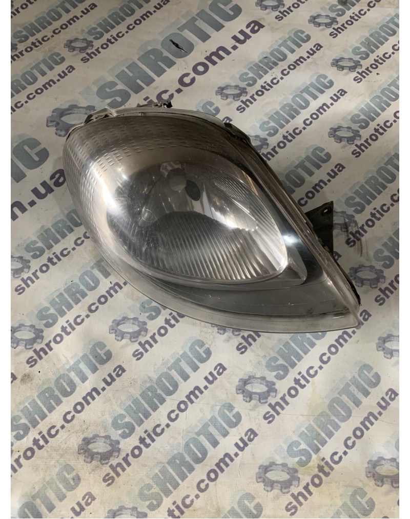 Фара Права 7700311374 (Б/У) , Renault Trafic, Opel Vivaro, Nissan Primastar, Рено Трафік, Опель Віваро, Ніссан