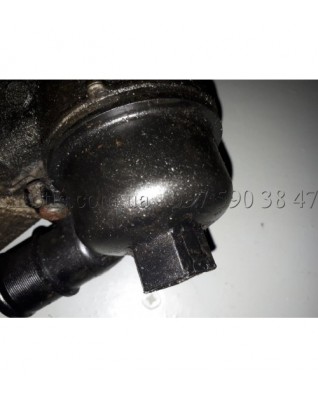 Кришка Масляного фільтра MC3838 03838 7701476503 T403838 (Б/У), Renault Trafic,Opel Vivaro, Nissan