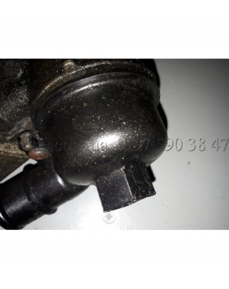 Кришка Масляного фільтра MC3838 03838 7701476503 T403838 (Б/У), Renault Trafic,Opel Vivaro, Nissan