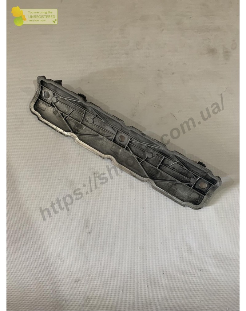Кришка Клапанна На Renault Trafic 7700111609, 8200303546 (Б/У), Renault Trafic,Opel Vivaro,Nissan