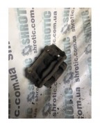 Супорт передній правий 7701051808 (Б/У), Renault Trafic, Opel Vivaro, Nissan Primastar,Рено Трафік, Опель