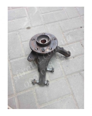 Маточина з цапфою передня права 8200630533 (Б/У), Renault Trafic, Opel Vivaro, Трафік, Віваро, Примастар, 1,9 dci