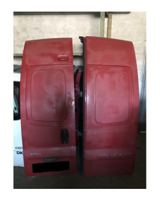 Двері ,Задня, Права, Червона ПАРУС (Б/У), Renault Trafic,Opel Vivaro,Nissan Primastar,Рено Трафік,Опель