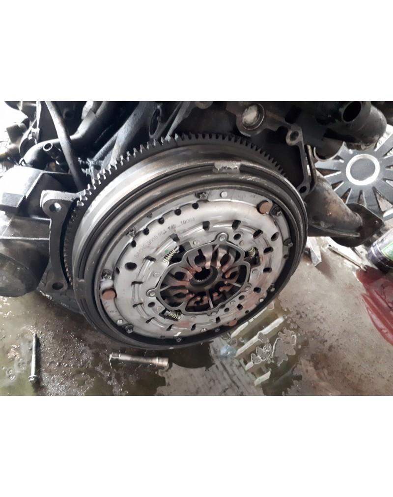  Комплект зчеплення ДЕМПФЕРНЕ 2.5cdi (Б/У) 7701476546,123041910, Renault Trafic, Opel Vivaro, Nissan Primastar