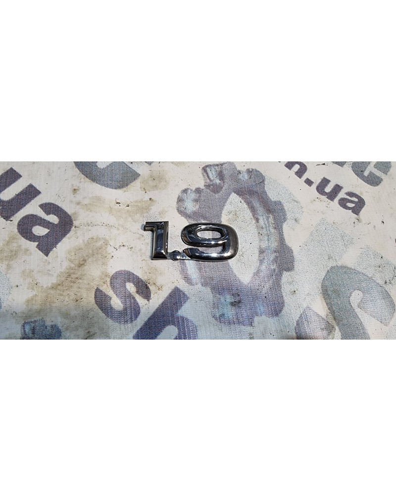 Шильдик, літери,хром накладка, емблема 1.9 (Б/У), Renault Trafic, Opel Vivaro, Nissan Primastar, Рено Трафік, Опель Віваро, Ніссан Примастар, 1,9 dci