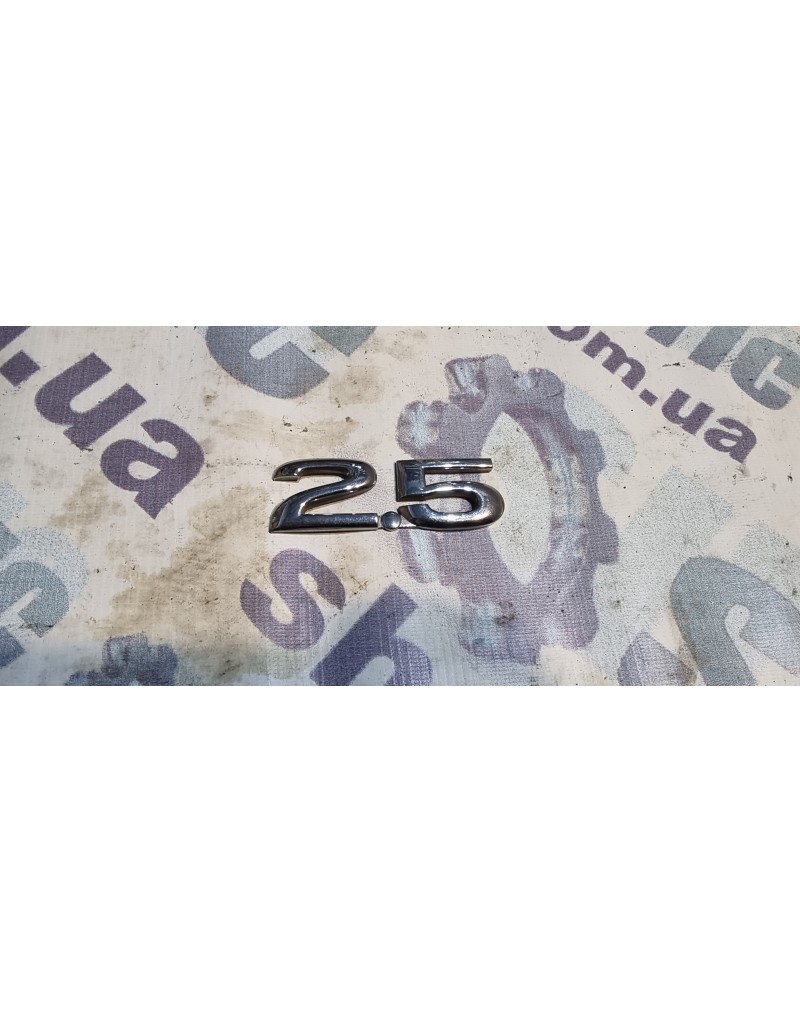 Шильдик, літери,хром накладка, емблема 2,5 (Б/у), Renault Trafic, Opel Vivaro, Nissan Primastar, Рено Трафік, Опель Віваро, Ніссан Примастар, 2.5 cdi
